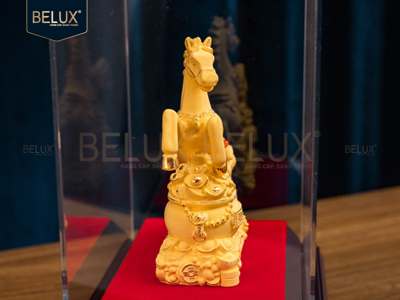 Tượng Ngựa Hũ Tiền dát vàng cát&nbsp;8.8x3.9x11.3cm